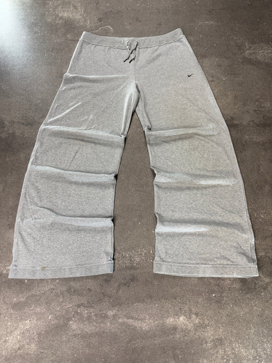 Vintage Nike Trackpants | XL