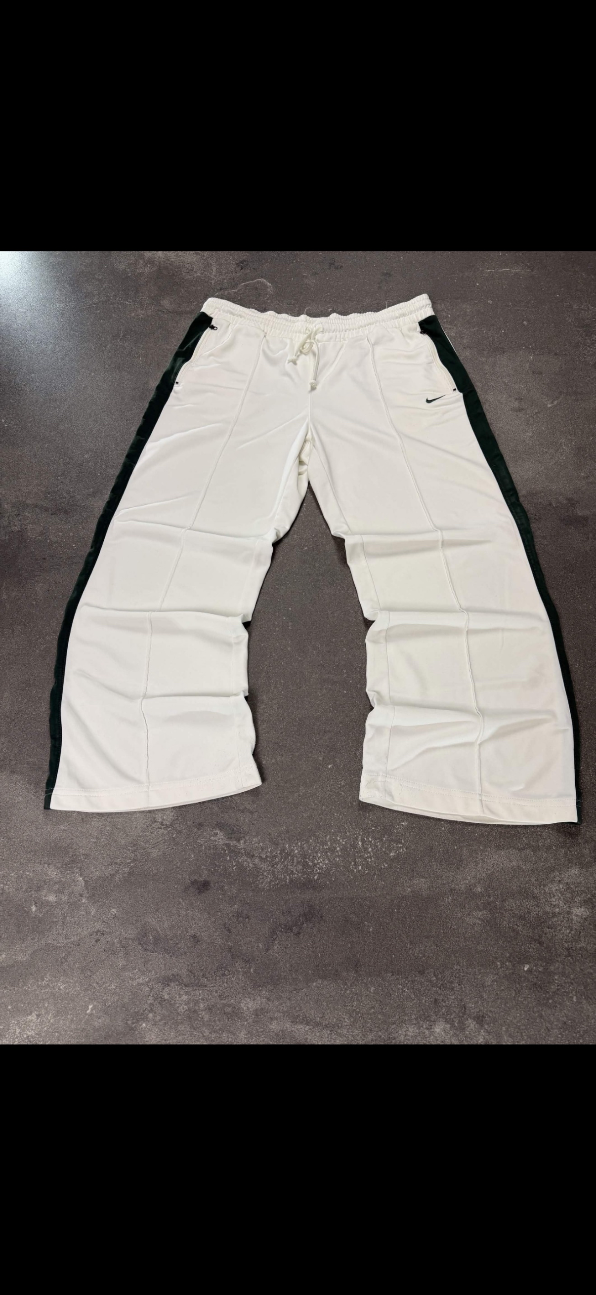 Bundle | 5Y2K Jeans | 5 Trackpants | 8 Sweater | 2 Trackjacken