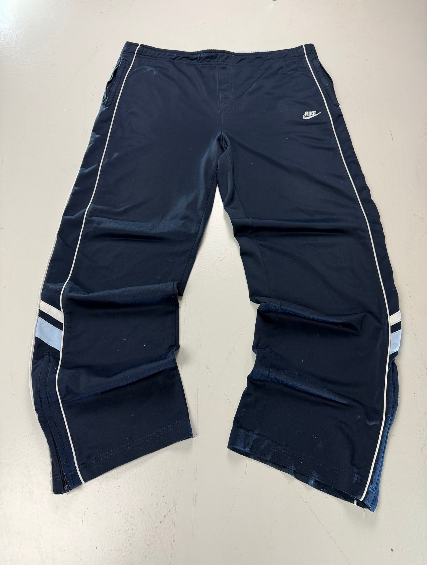 Vintage Nike Trackpants | XL