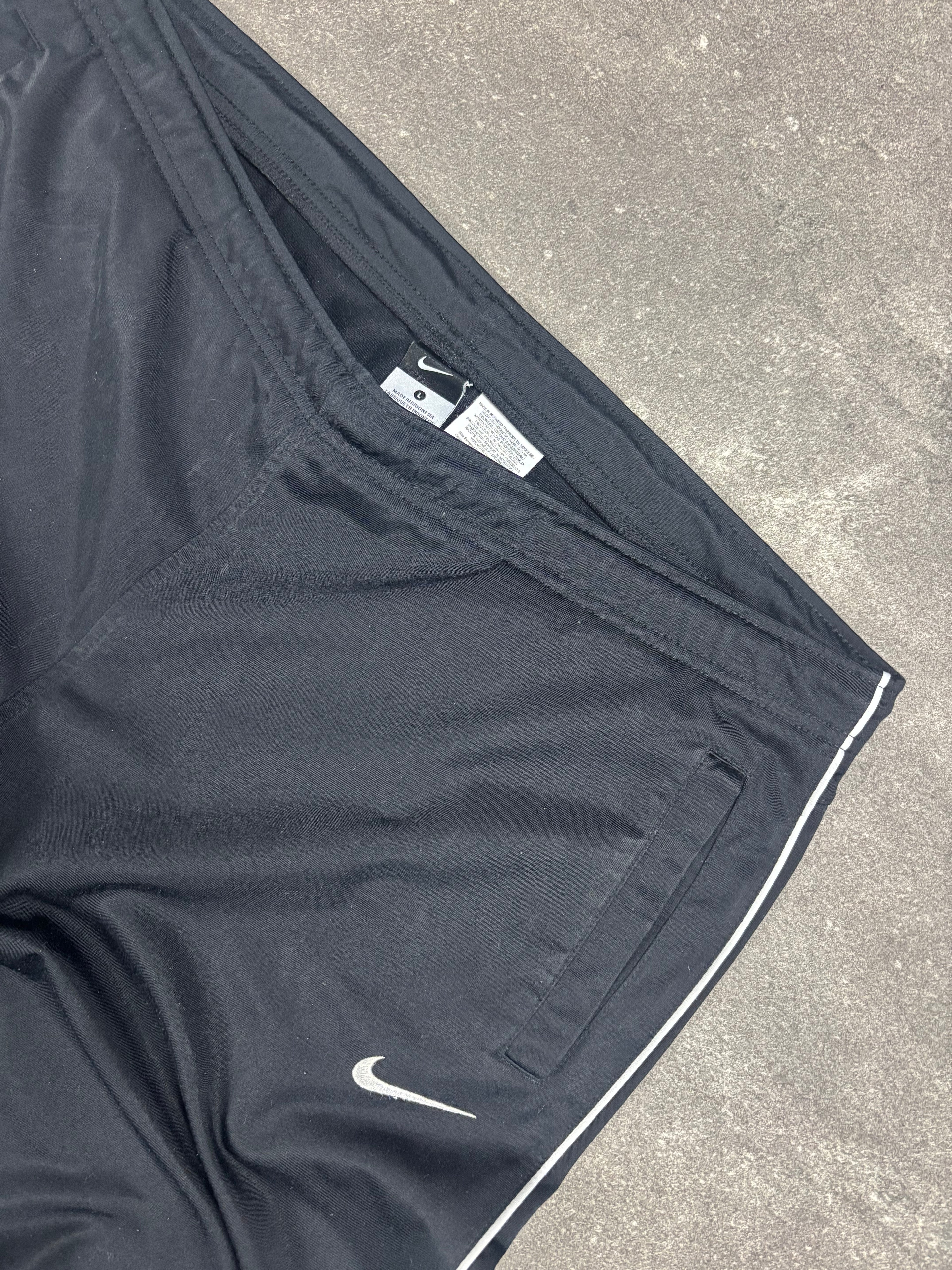 Nike Trackpants | L