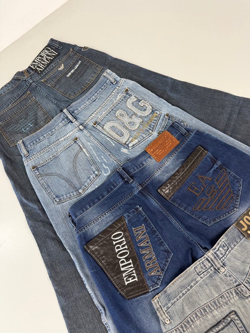 <p><strong>Heeren Jeans</strong></p>