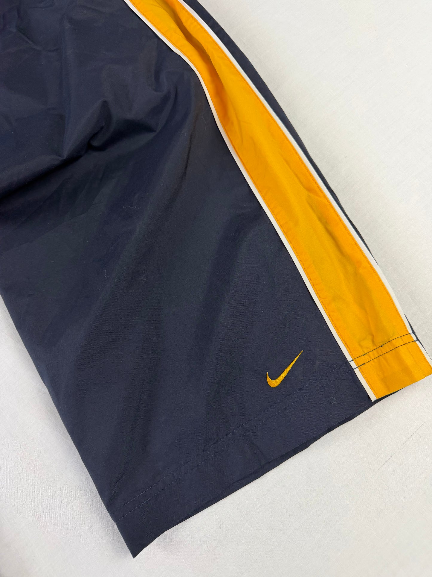 Nike Vintage Trackpants | L